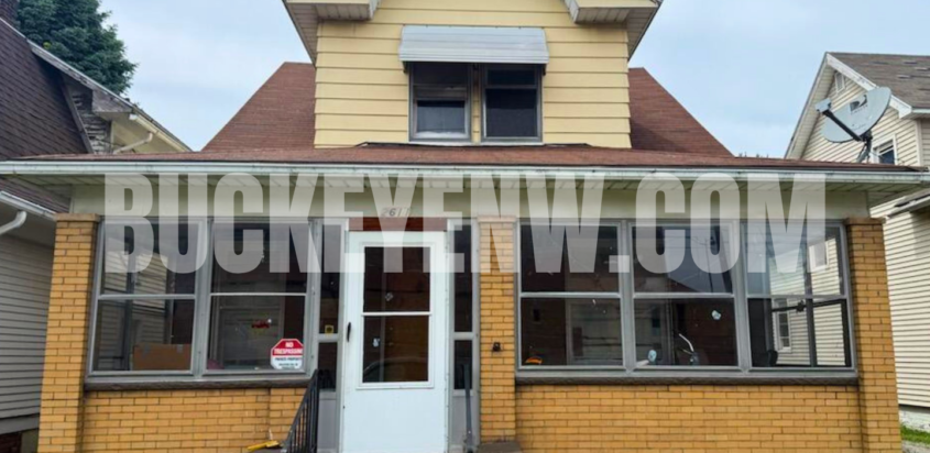 2611 Chase Street Toledo, OH 43611