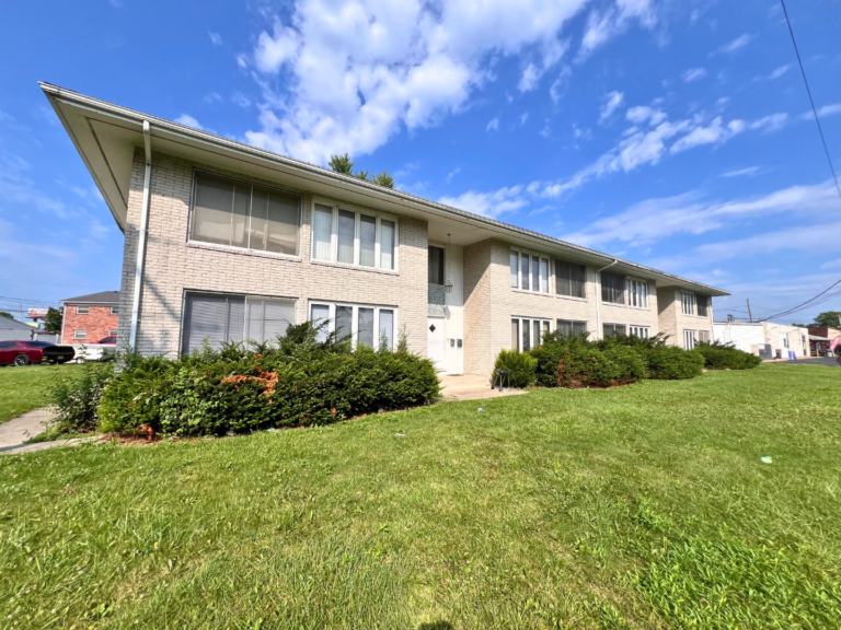 2420 Eastgate